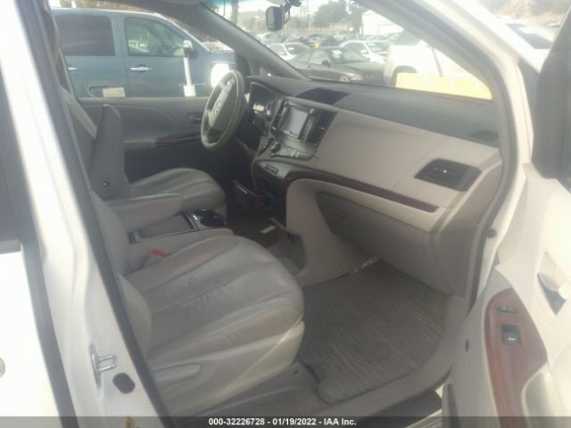 Photo 4 VIN: 5TDYK3DC5BS137468 - TOYOTA SIENNA 