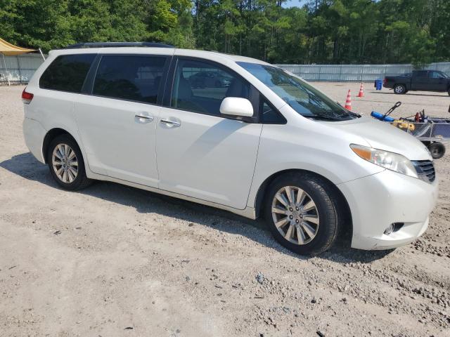 Photo 3 VIN: 5TDYK3DC5BS173161 - TOYOTA SIENNA XLE 