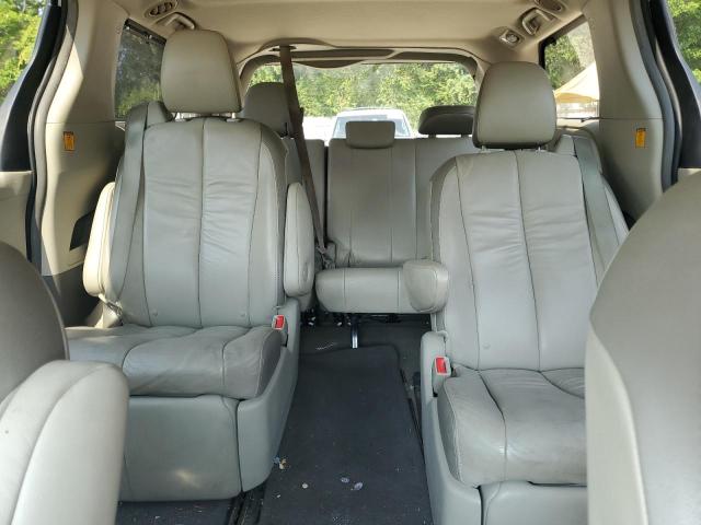 Photo 9 VIN: 5TDYK3DC5BS173161 - TOYOTA SIENNA XLE 