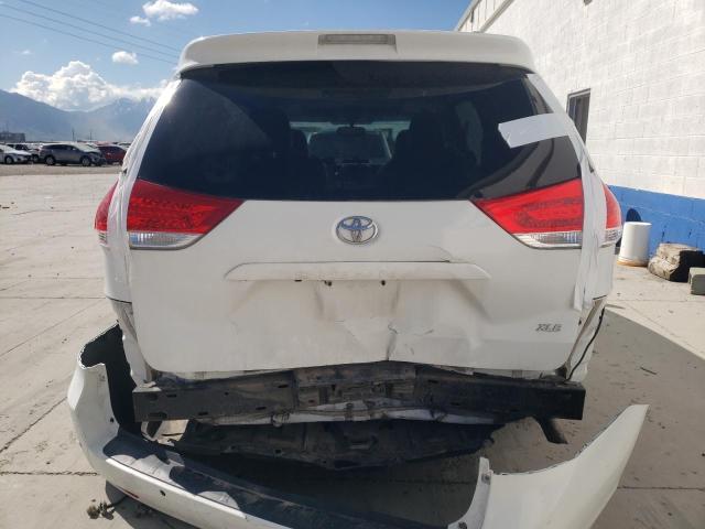 Photo 5 VIN: 5TDYK3DC5CS179205 - TOYOTA SIENNA XLE 