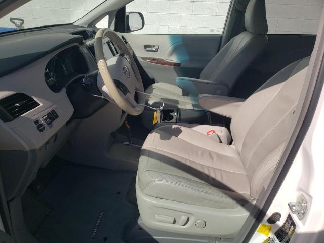 Photo 6 VIN: 5TDYK3DC5CS179205 - TOYOTA SIENNA XLE 