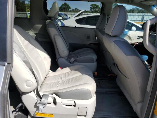 Photo 10 VIN: 5TDYK3DC5CS182606 - TOYOTA SIENNA XLE 