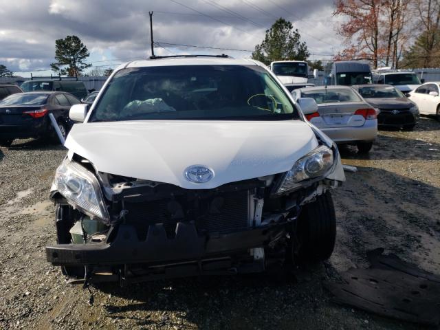 Photo 8 VIN: 5TDYK3DC5CS204247 - TOYOTA SIENNA XLE 