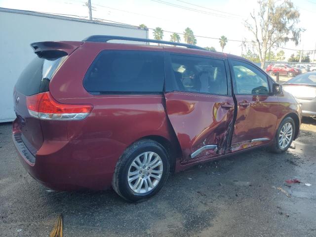 Photo 2 VIN: 5TDYK3DC5CS207293 - TOYOTA SIENNA XLE 