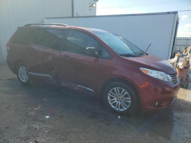 Photo 3 VIN: 5TDYK3DC5CS207293 - TOYOTA SIENNA XLE 