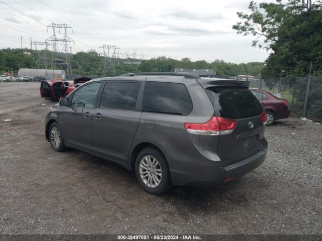 Photo 2 VIN: 5TDYK3DC5CS216091 - TOYOTA SIENNA 