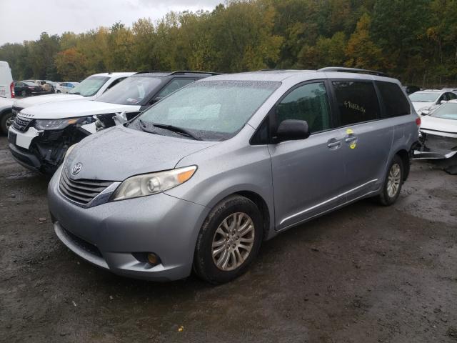 Photo 1 VIN: 5TDYK3DC5CS222649 - TOYOTA SIENNA XLE 