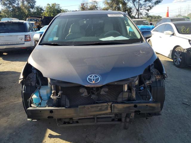 Photo 4 VIN: 5TDYK3DC5CS225437 - TOYOTA SIENNA XLE 