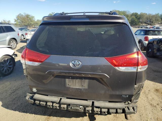 Photo 5 VIN: 5TDYK3DC5CS225437 - TOYOTA SIENNA XLE 