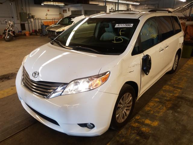 Photo 1 VIN: 5TDYK3DC5CS226619 - TOYOTA SIENNA XLE 