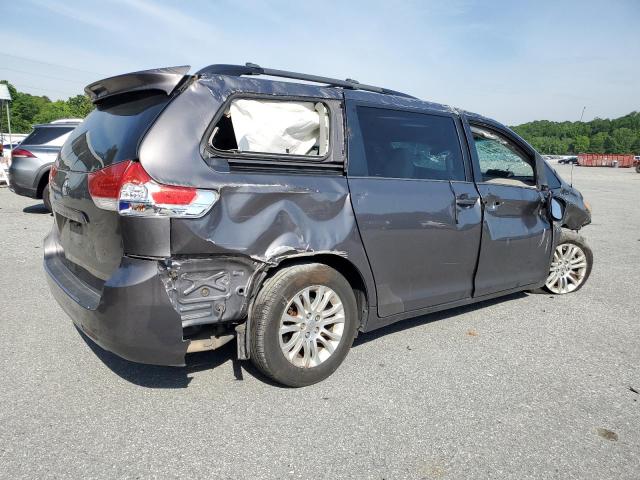 Photo 2 VIN: 5TDYK3DC5CS230329 - TOYOTA SIENNA XLE 