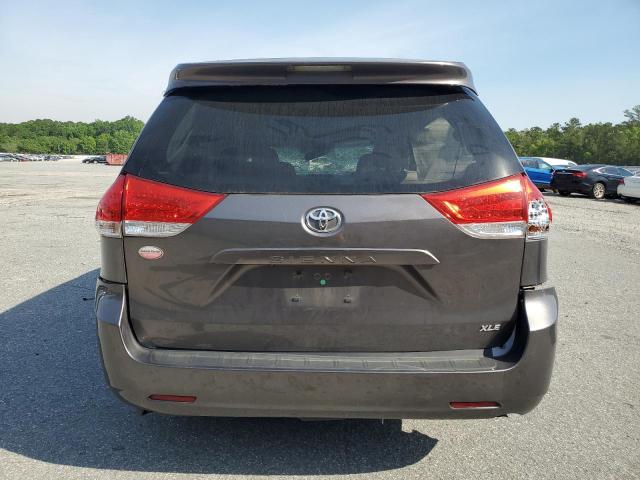 Photo 5 VIN: 5TDYK3DC5CS230329 - TOYOTA SIENNA XLE 