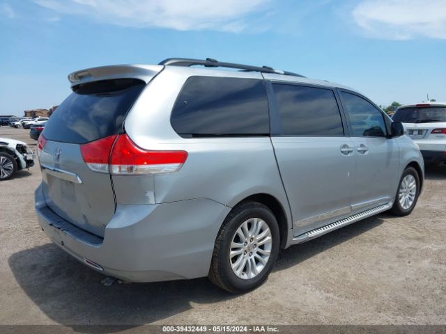 Photo 3 VIN: 5TDYK3DC5CS231917 - TOYOTA SIENNA 