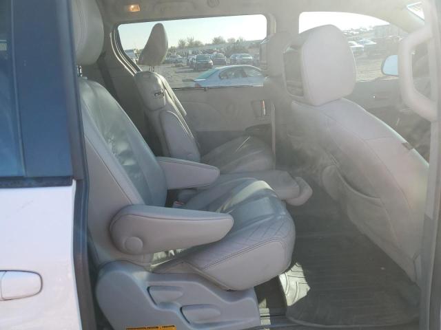 Photo 10 VIN: 5TDYK3DC5CS237068 - TOYOTA SIENNA XLE 