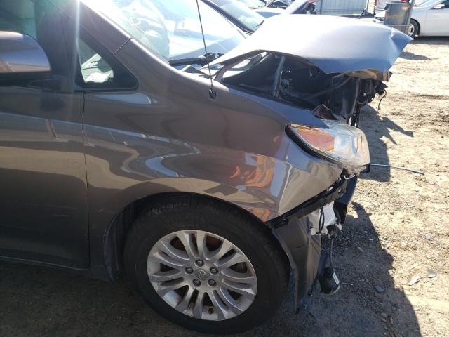 Photo 8 VIN: 5TDYK3DC5CS243369 - TOYOTA SIENNA XLE 