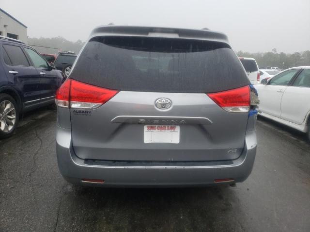 Photo 5 VIN: 5TDYK3DC5CS243887 - TOYOTA SIENNA XLE 