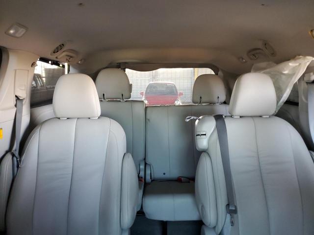 Photo 9 VIN: 5TDYK3DC5CS244165 - TOYOTA SIENNA XLE 