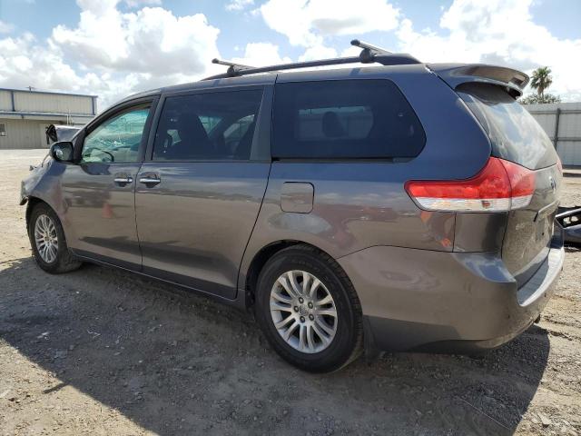 Photo 1 VIN: 5TDYK3DC5CS250211 - TOYOTA SIENNA XLE 