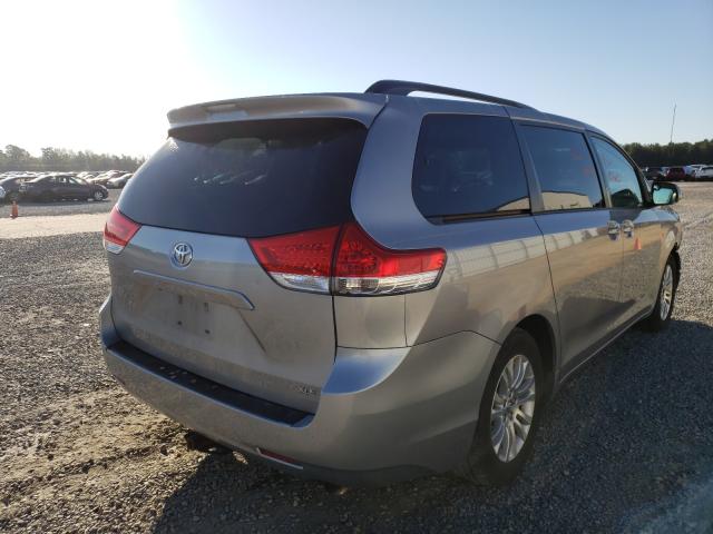 Photo 3 VIN: 5TDYK3DC5CS264500 - TOYOTA SIENNA XLE 