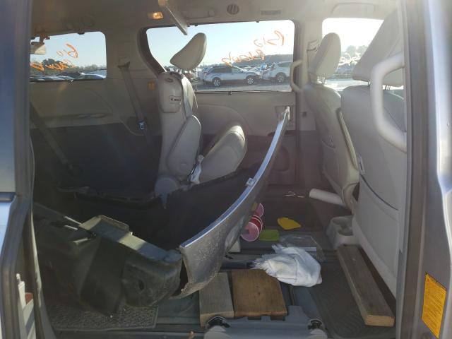 Photo 5 VIN: 5TDYK3DC5CS264500 - TOYOTA SIENNA XLE 