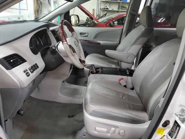 Photo 6 VIN: 5TDYK3DC5CS267557 - TOYOTA SIENNA XLE 