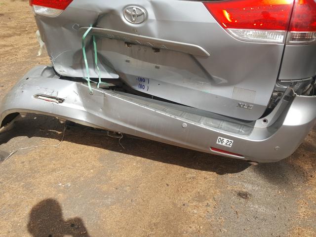 Photo 8 VIN: 5TDYK3DC5CS269969 - TOYOTA SIENNA XLE 