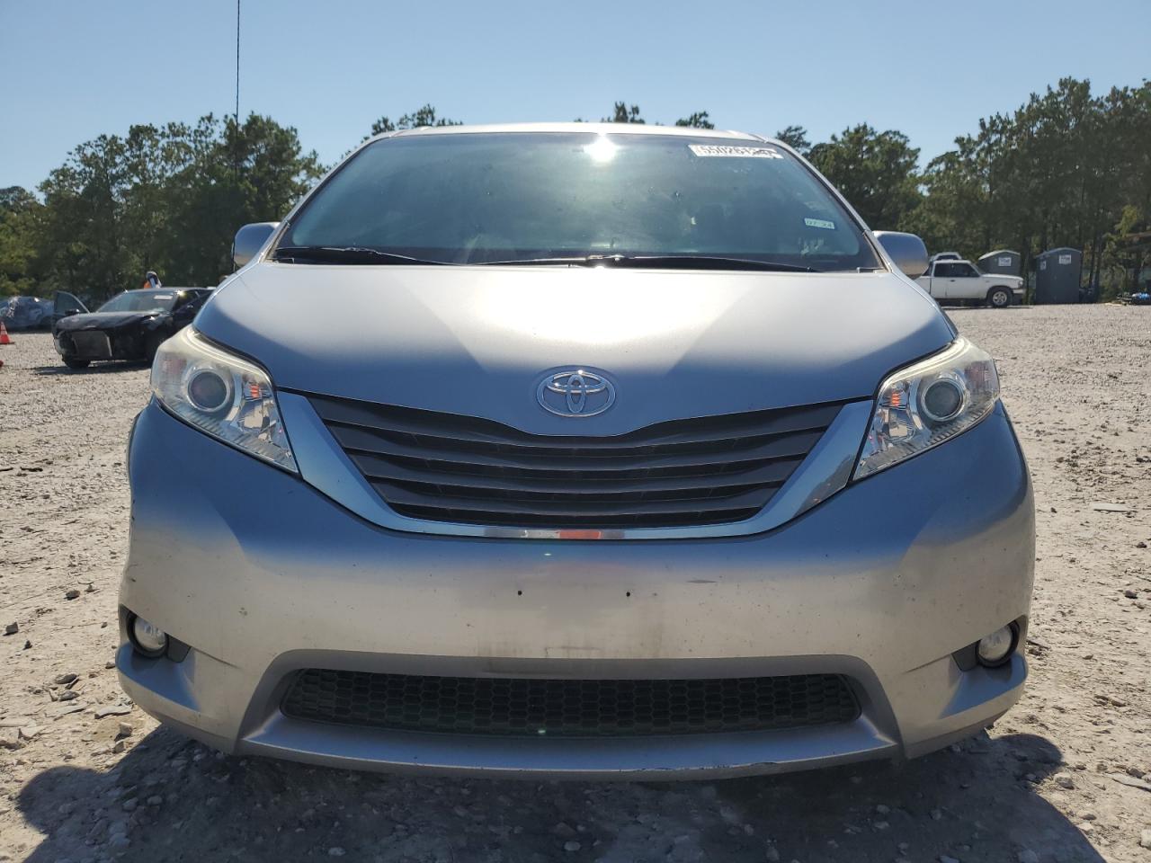 Photo 4 VIN: 5TDYK3DC5CS274167 - TOYOTA SIENNA 