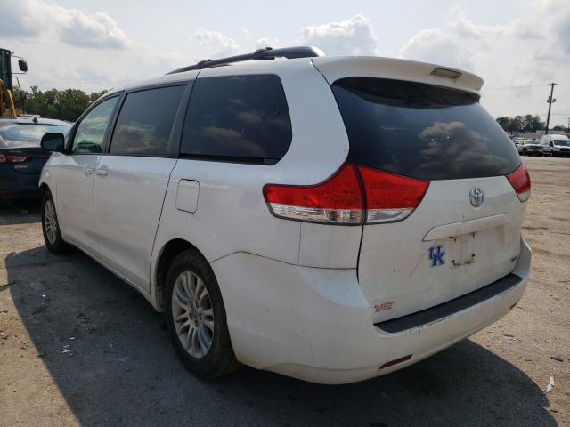 Photo 2 VIN: 5TDYK3DC5CS274993 - TOYOTA SIENNA XLE 