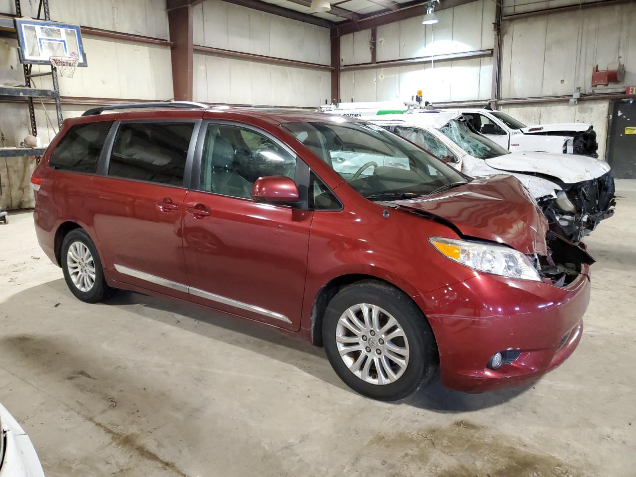 Photo 3 VIN: 5TDYK3DC5CS277179 - TOYOTA SIENNA 