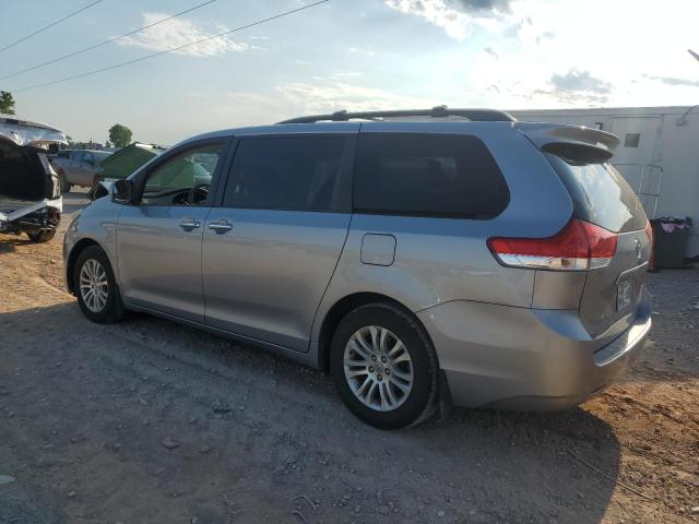 Photo 1 VIN: 5TDYK3DC5CS279398 - TOYOTA SIENNA XLE 