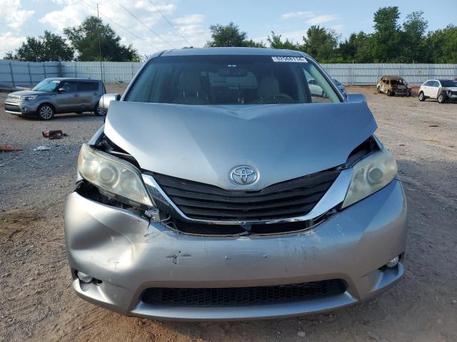 Photo 4 VIN: 5TDYK3DC5CS279398 - TOYOTA SIENNA XLE 