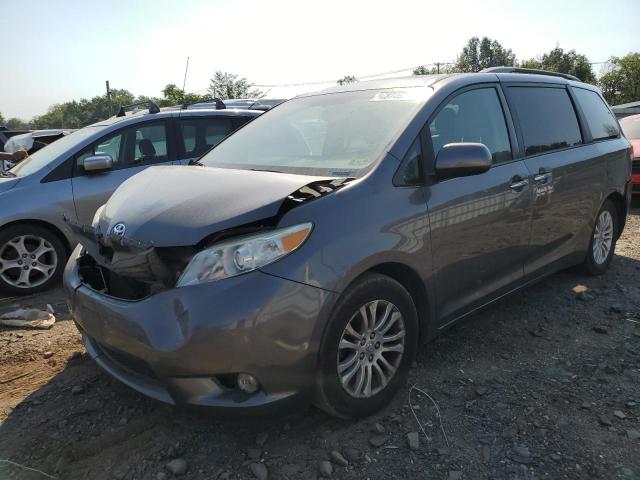 Photo 0 VIN: 5TDYK3DC5DS287423 - TOYOTA SIENNA XLE 