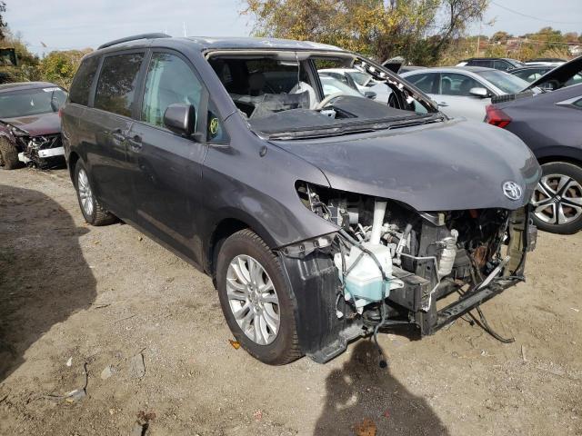 Photo 0 VIN: 5TDYK3DC5DS348690 - TOYOTA SIENNA XLE 