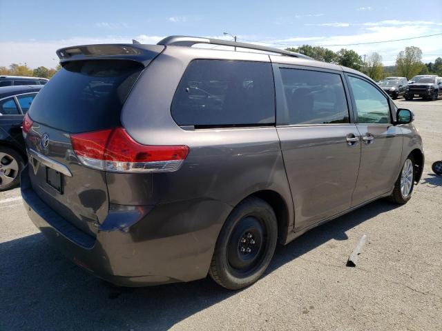 Photo 2 VIN: 5TDYK3DC5DS357633 - TOYOTA SIENNA XLE 