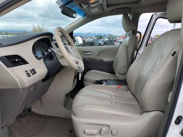 Photo 6 VIN: 5TDYK3DC5DS375078 - TOYOTA SIENNA XLE 