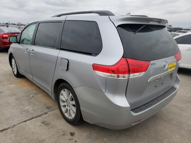 Photo 2 VIN: 5TDYK3DC5DS391944 - TOYOTA SIENNA XLE 