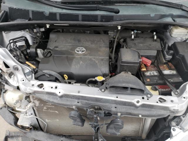 Photo 6 VIN: 5TDYK3DC5DS391944 - TOYOTA SIENNA XLE 