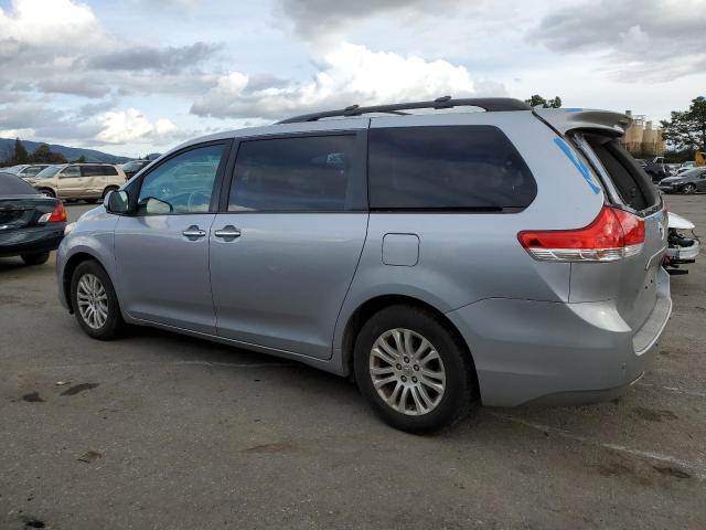 Photo 1 VIN: 5TDYK3DC5ES415127 - TOYOTA SIENNA XLE 