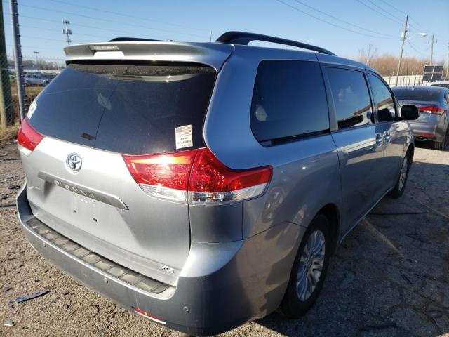 Photo 3 VIN: 5TDYK3DC5ES431621 - TOYOTA SIENNA XLE 