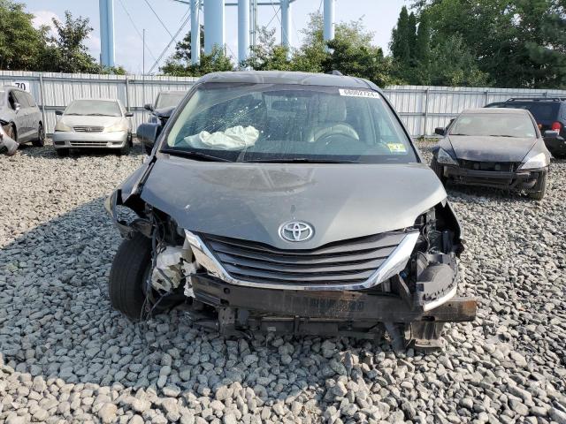 Photo 4 VIN: 5TDYK3DC5ES463839 - TOYOTA SIENNA XLE 