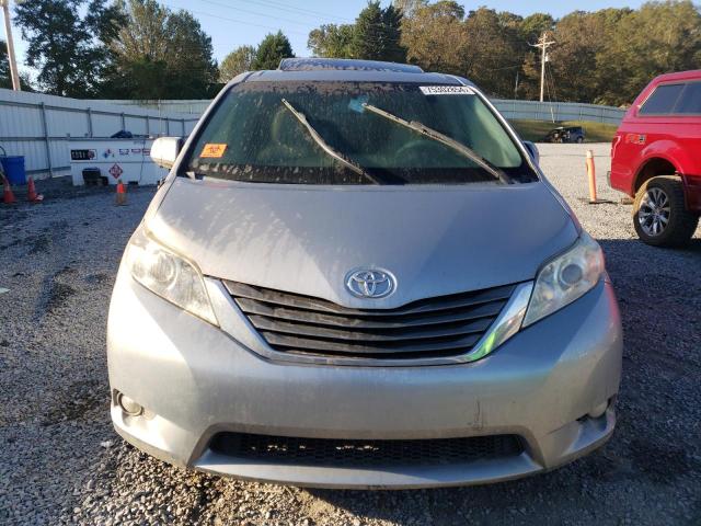 Photo 4 VIN: 5TDYK3DC5ES511050 - TOYOTA SIENNA XLE 