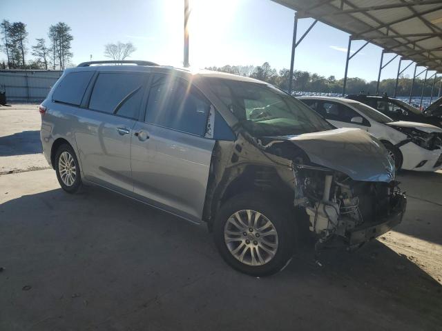 Photo 3 VIN: 5TDYK3DC5FS554773 - TOYOTA SIENNA XLE 