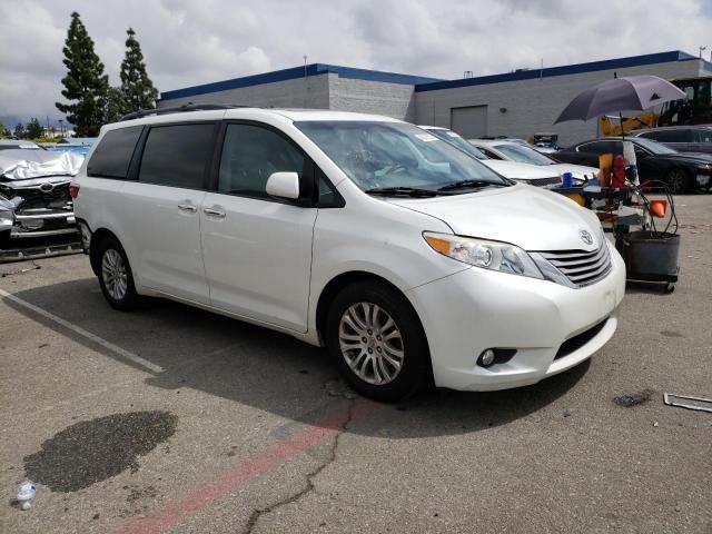 Photo 3 VIN: 5TDYK3DC5FS554983 - TOYOTA SIENNA XLE 