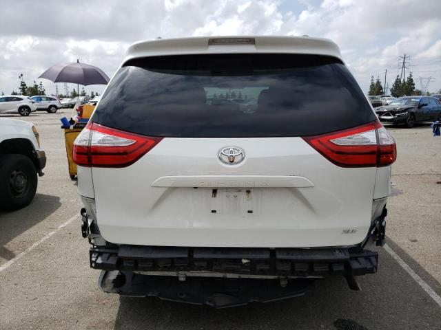 Photo 5 VIN: 5TDYK3DC5FS554983 - TOYOTA SIENNA XLE 