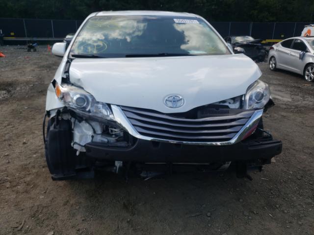 Photo 8 VIN: 5TDYK3DC5FS579589 - TOYOTA SIENNA XLE 