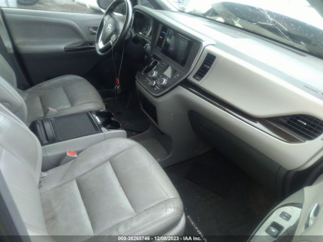 Photo 4 VIN: 5TDYK3DC5FS605902 - TOYOTA SIENNA 