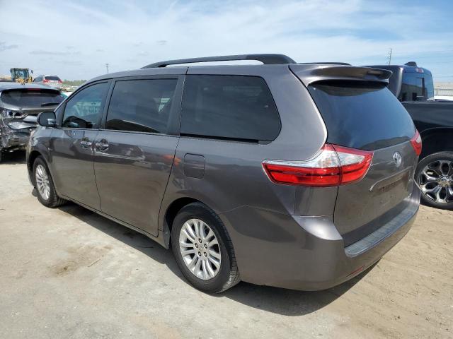 Photo 1 VIN: 5TDYK3DC5FS607973 - TOYOTA SIENNA XLE 