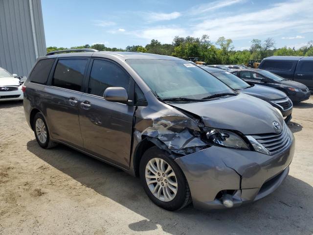 Photo 3 VIN: 5TDYK3DC5FS607973 - TOYOTA SIENNA XLE 