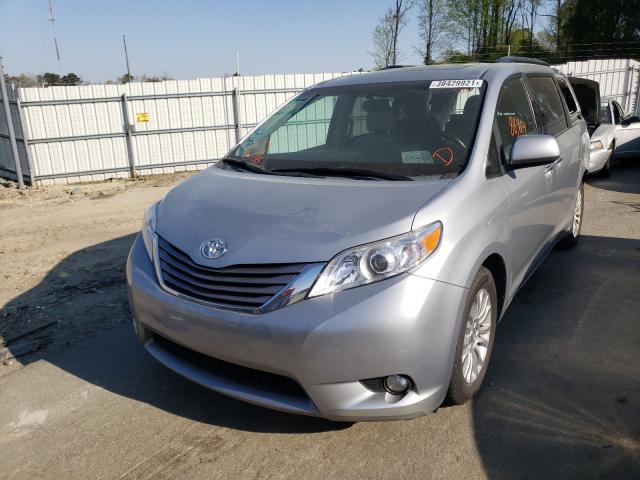 Photo 1 VIN: 5TDYK3DC5FS675528 - TOYOTA SIENNA XLE 