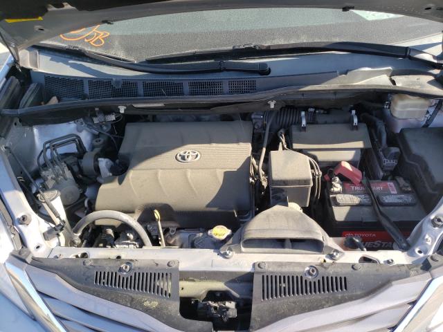 Photo 6 VIN: 5TDYK3DC5FS675528 - TOYOTA SIENNA XLE 